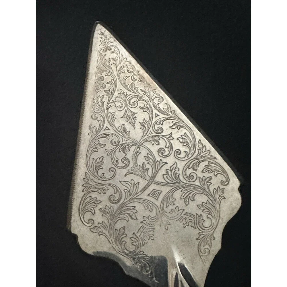 EALES #1779 Vintage Cake Server
